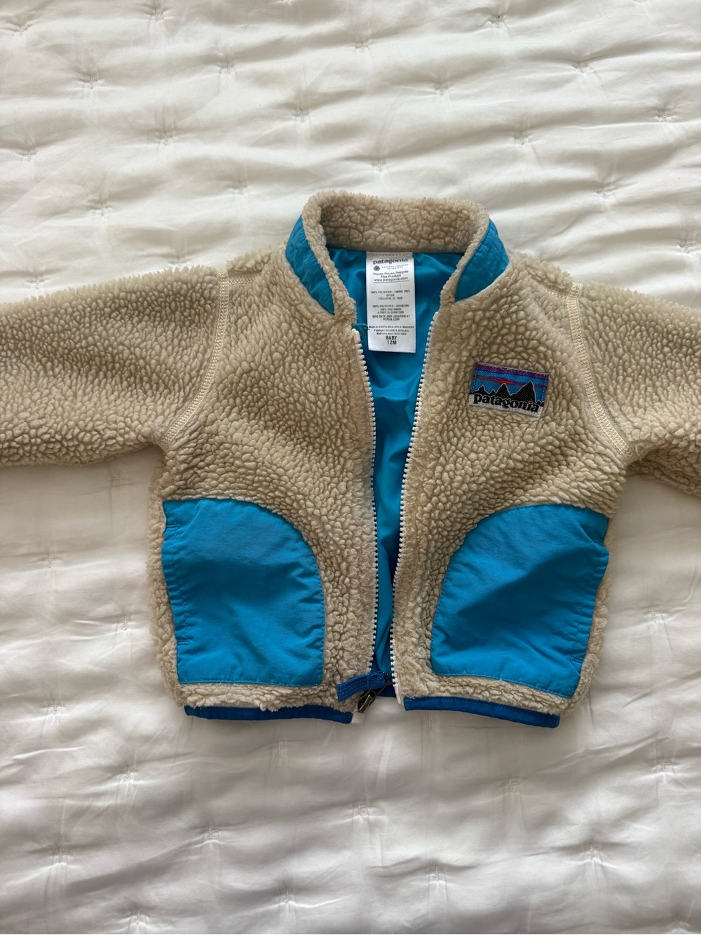 Retro Patagonia Kids Beige Sherpa Jacket with Blue Accents